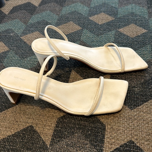Oak + Fort THIN STRAP HEELED SANDAL - Picture 3 of 5